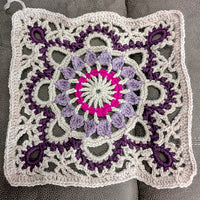 Clas Top – Granny Square Crochet Pattern